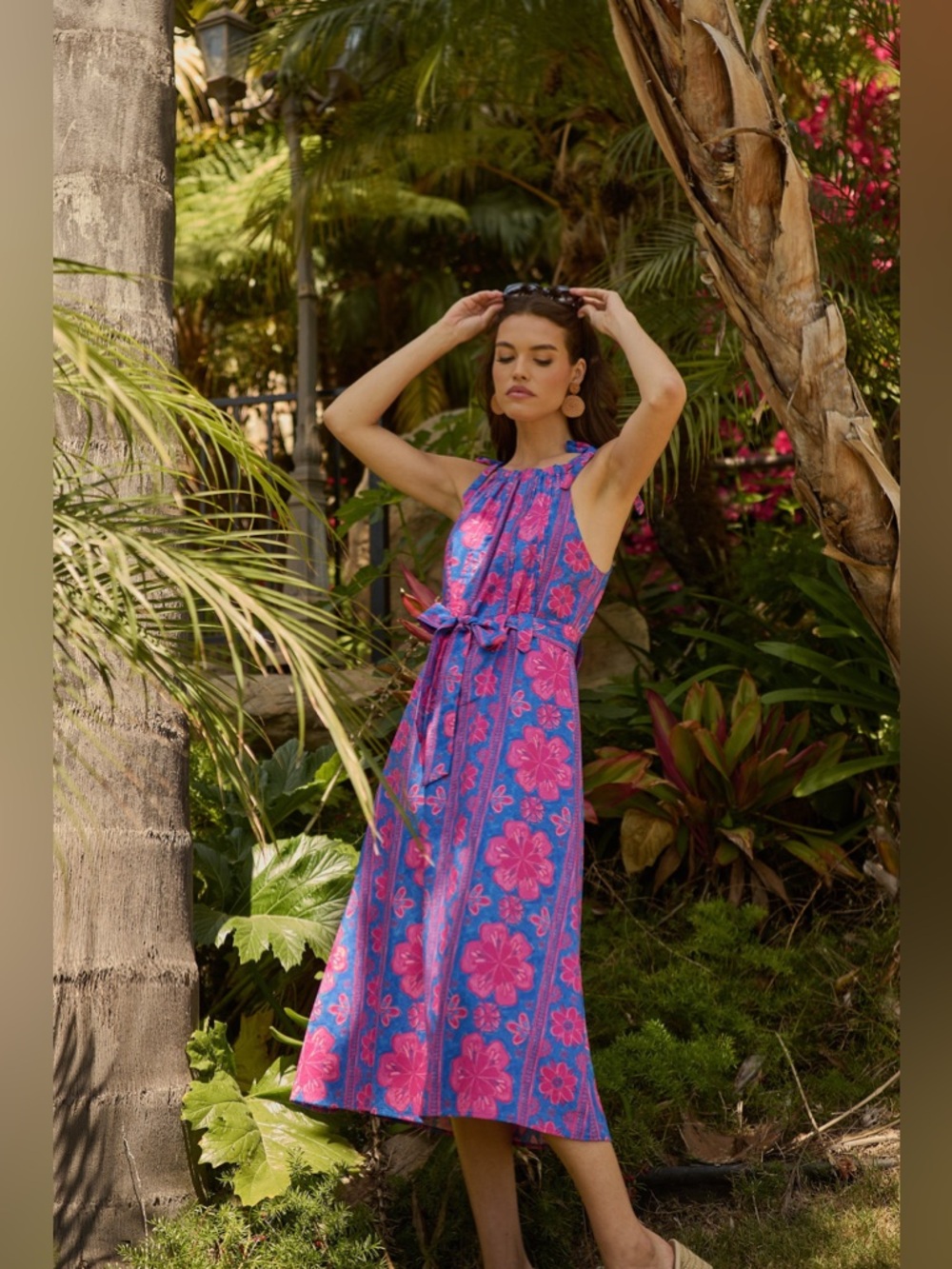NWT Sugarlips Bethel Floral Luvi Sleeveless Midi Dress